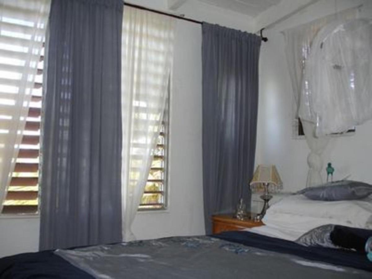 Attractive 2-Bed Apartment Stunning Sea View Dickenson Bay Exterior photo
